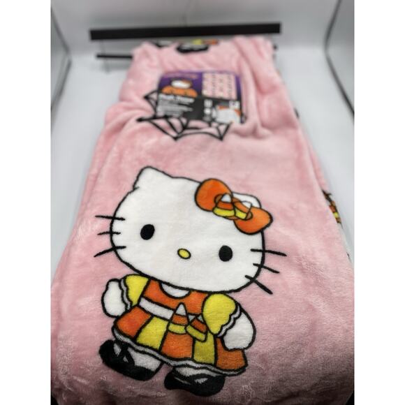 Hello Kitty VIRAL Halloween Throw Blanket Spider Web Pirate Candy Corn 50”x70” - Picture 2 of 7
